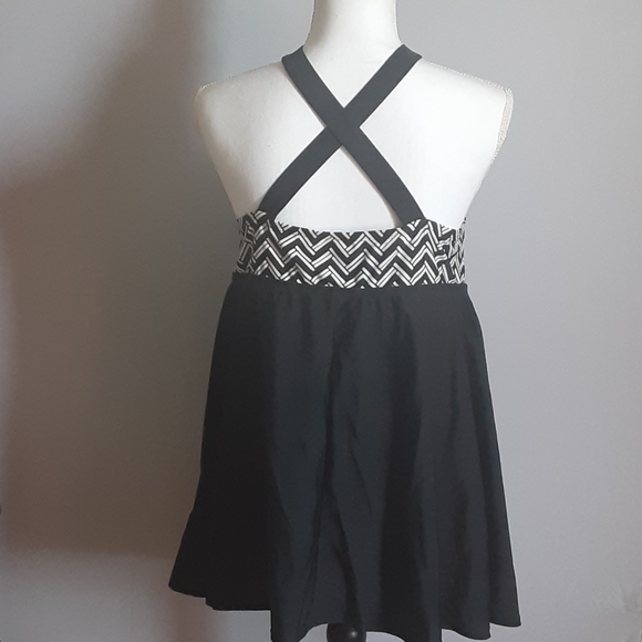 SWIMSUITS FOR ALL - Picture 2 of 8